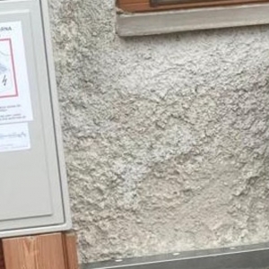 polnilno postajo za električno vozilo